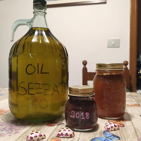 Appartamento Sezzate 40 Страда Экстерьер фото
